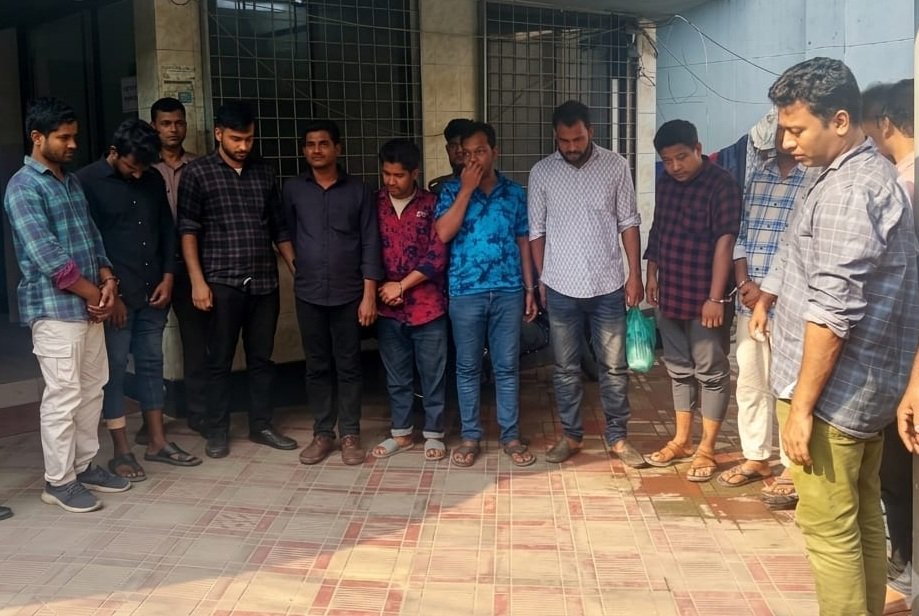 জেল থেকে ফিরে শ্রেণিকক্ষে শিক্ষক-রাণীশংকৈলে শিক্ষা বিভাগে তোলপাড়