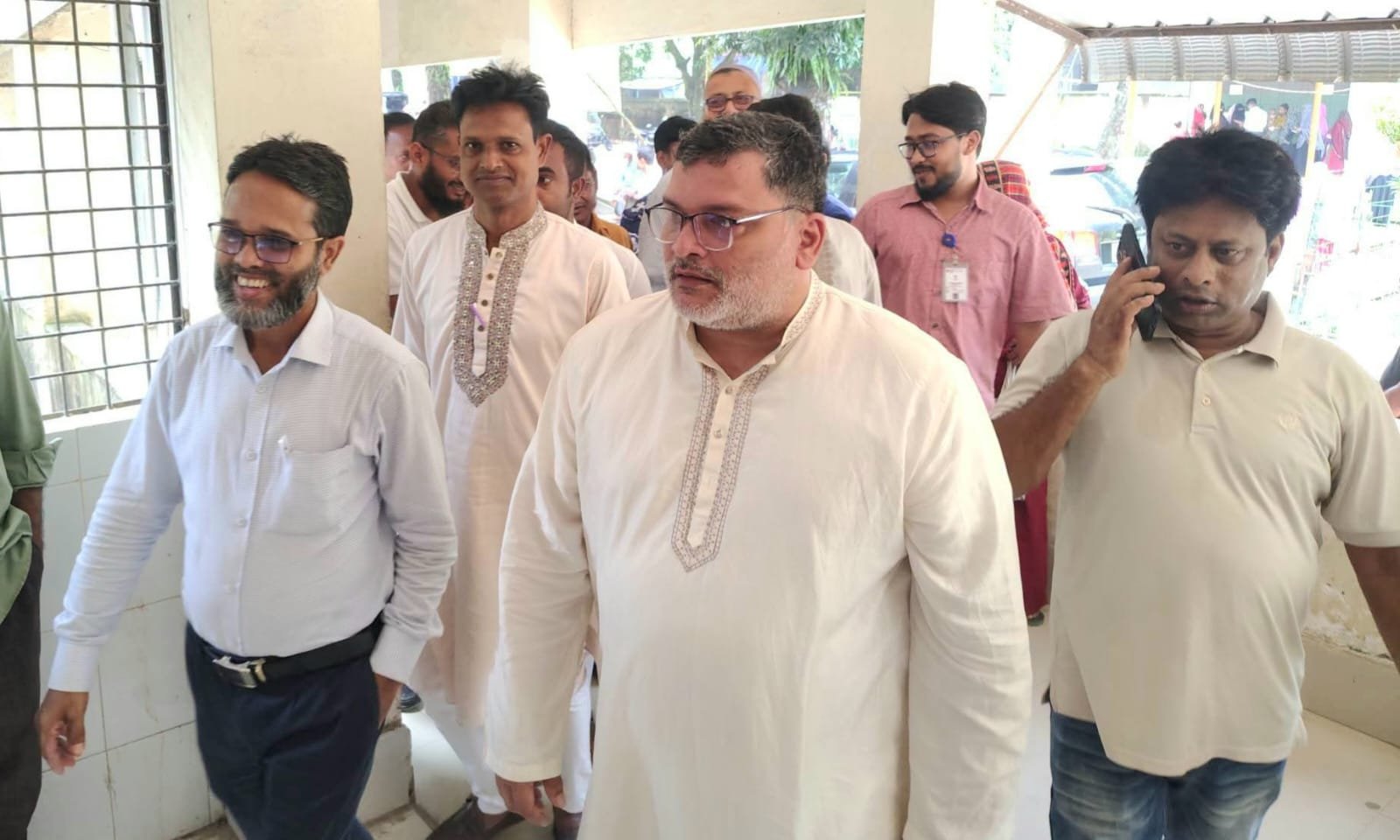 নকলা উপজেলা স্বাস্থ্য কমপ্লেক্সে এমপি ফাহিম চৌধুরীর আকস্মিক পরিদর্শন