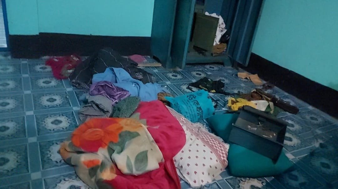 ছাতকে প্রবাসীর বাড়িতে ১ লাখ ৭৯ হাজার টাকার মালামাল লুট