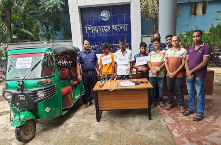 চাঁপাইনবাবগঞ্জে ডা/কা/তি প্রস্তুতিকালে ৩ জন ডাকাত গ্রেফতার