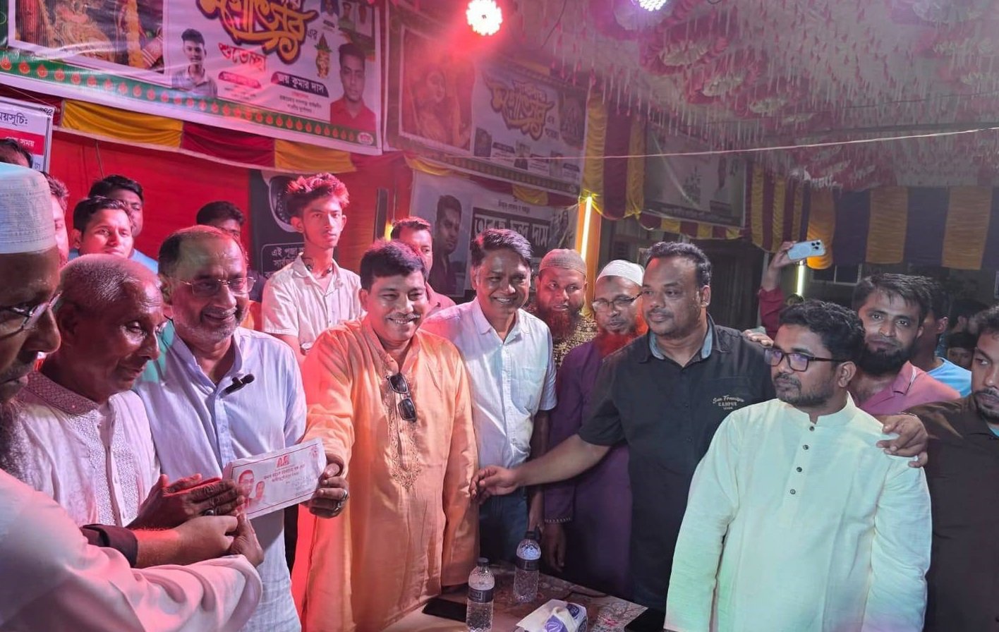 পিরোজপুরে বি এন পির কেন্দ্রীয় নেতার পূজা মন্ডপ পরিদর্শন ও শুভেচ্ছা বিনিময়