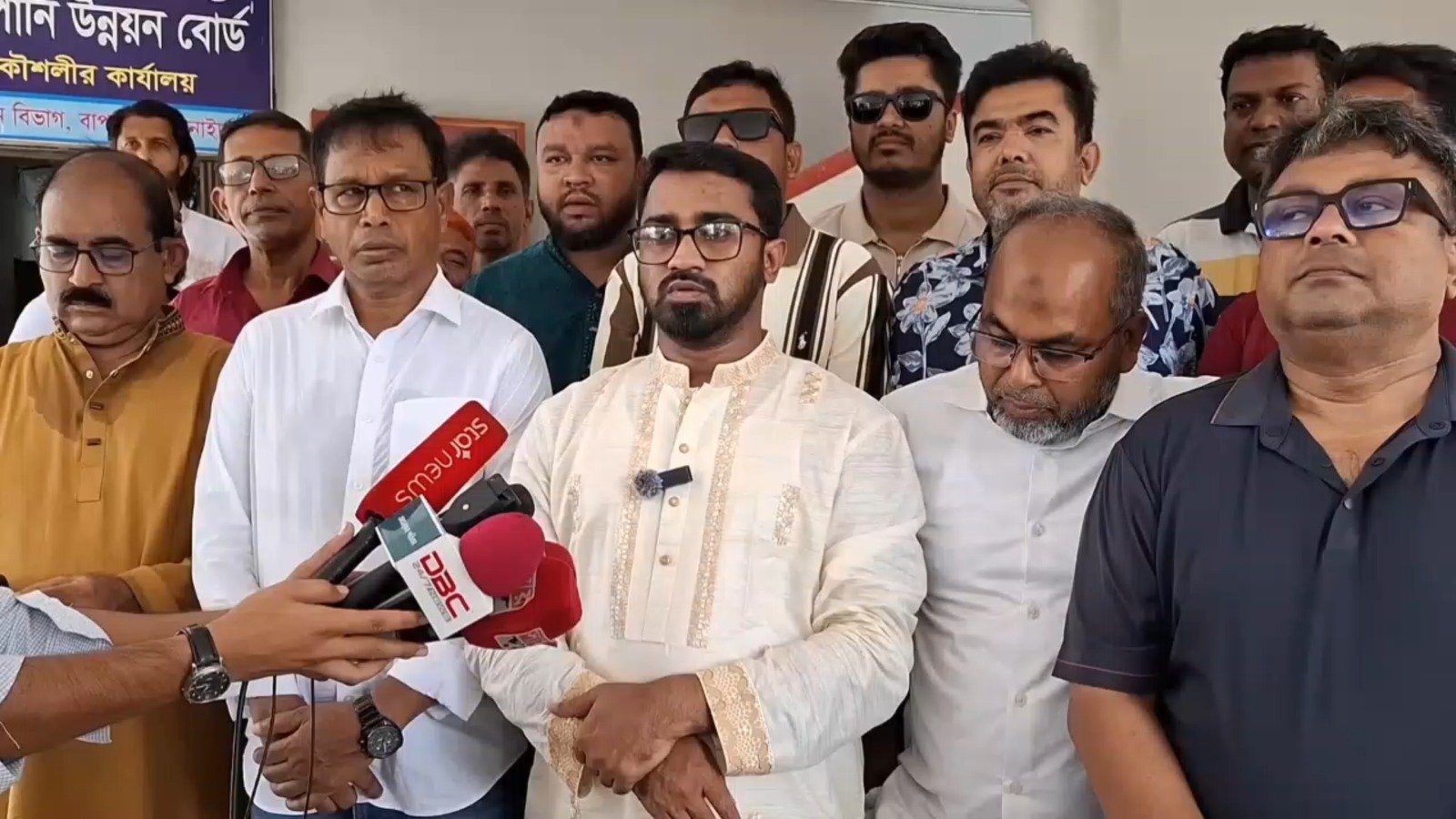 জামায়াতের কারণে আও'য়ামী'লী'গ বি'ক্ষো'ভ মিছিল করার সাহস পাচ্ছে: রাশেদ খান