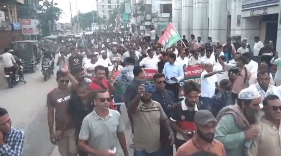 নাটোরে যুবদল,স্বেচ্ছাসেবক দল ও ছাত্রদলের বিক্ষোভ মিছিল