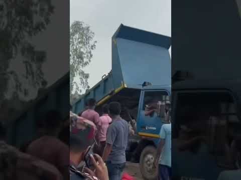 হিলিতে কাস্টমসের ধ্বং'স অ'ভি'যা'নে ১০ লাখ টাকার পণ্য বিনষ্ট-Somoybangla | NBP | newsbanglapage |