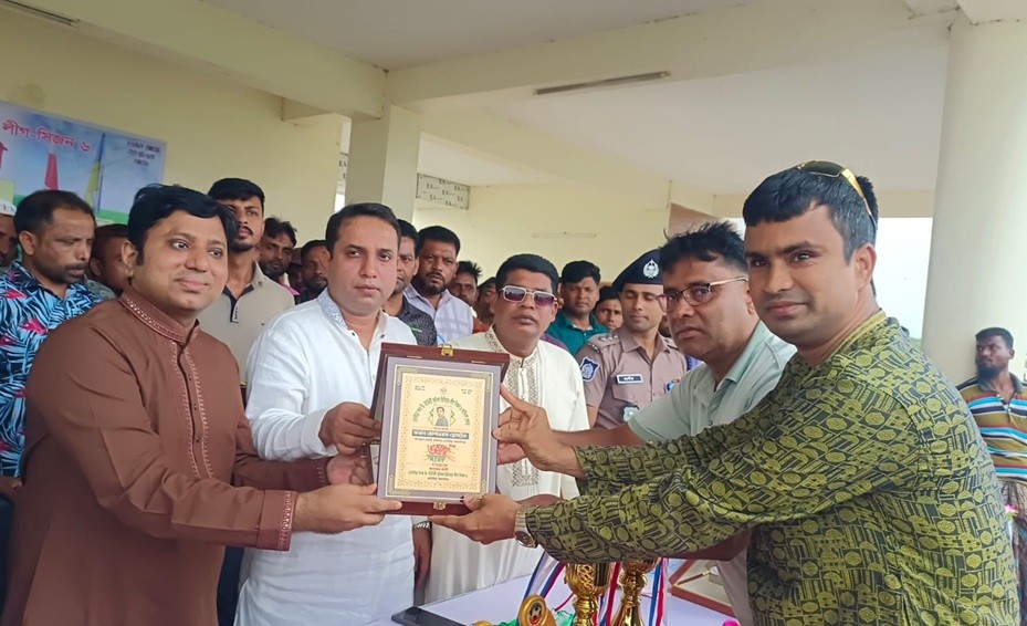 মাদক মুক্ত সমাজ গড়তে ফুটবল খেলার গুরুত্ব তুলে ধরলেন এমপি